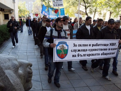 Στους δρόμους οι αστυνομικοί στη Βουλγαρία