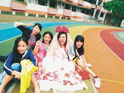 Παντρεύεται… τον εαυτό της