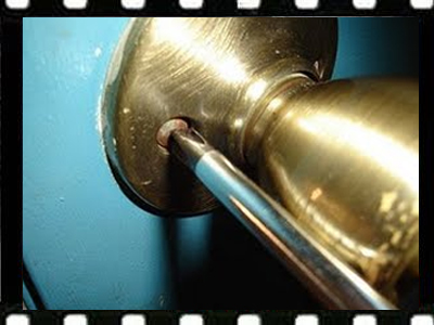 Με τα μάτια του θύματος…