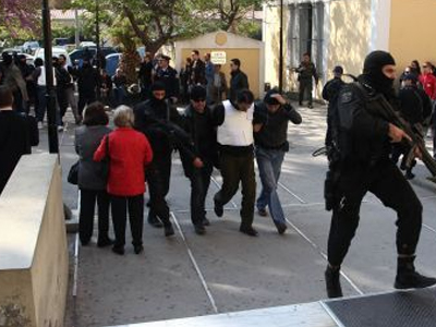 Βλέπουν «Επαναστατικό Αγώνα» πίσω από τη ληστεία στο Μετρό