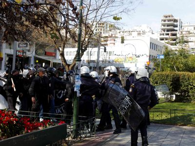 Στον ανακριτή οι 45 που δημιούργησαν τα επεισόδια στους Αμπελοκήπους