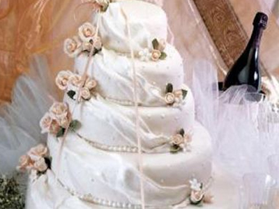 Απ’ το γαμήλιο γλέντι στο αυτόφωρο