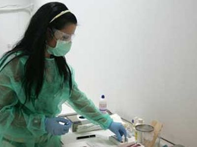 Νεοζηλανδή τουρίστρια σε κρίσιμη κατάσταση από τη νέα γρίπη