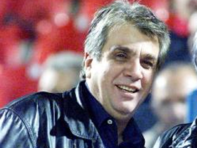 Πήγε για ανάληψη με το… αυτοκίνητο