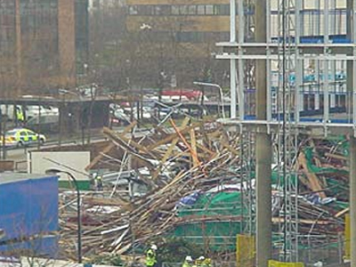 Ένας νεκρός και 15 τραυματίες από κατάρρευση μουσικής σκηνής στον Καναδά