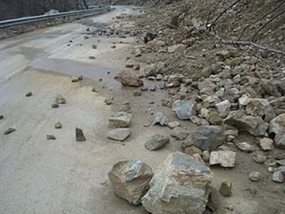 Κατολισθήσεις στην εθνική οδό Τρίπολης – Αρχαίας Ολυμπίας