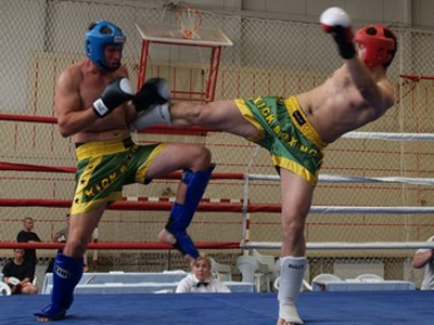 Χοντρός καβγάς για τα μάτια του… Βουρλούμη