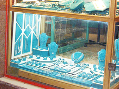 «Χτύπησαν» κοσμηματοπωλείο στην Κρήτη