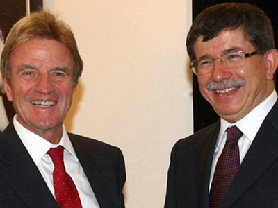 Κουσνέρ: Η Τουρκία… παίζει μπάλα