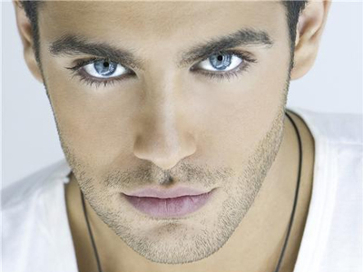 Ο Κώστας Μαρτάκης «πιο κοντά»