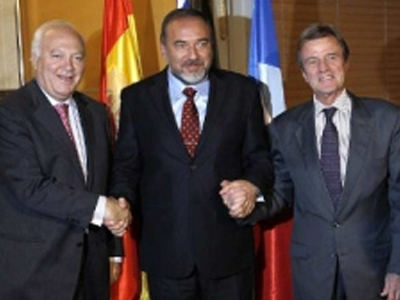 Ε.Ε.: Διεκδικεί ρόλο στην ειρηνευτική διαδικασία