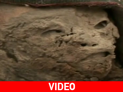 Ήθελε να ταχυδρομήσει… μούμια