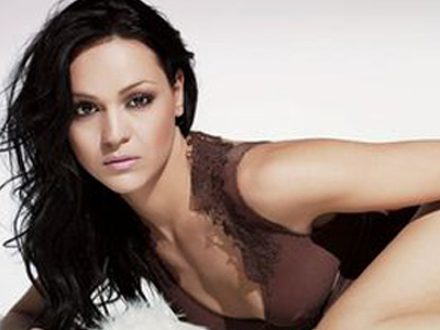 Η Νικολέτα Καρρά είναι… κορίτσι για σπίτι