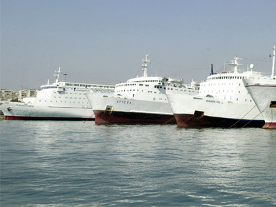 «Δεμένα» στα λιμάνια θα μείνουν τα πλοία την Τετάρτη