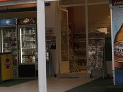 Ληστεία με πυροβολισμούς στο Μενίδι