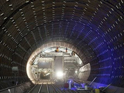 Διανοίχθηκε η μεγαλύτερη σήραγγα στον κόσμο