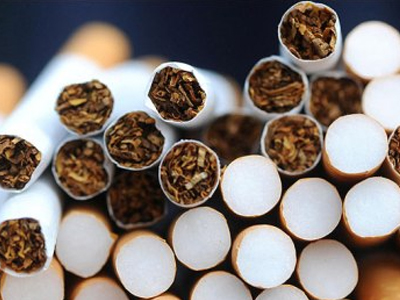 O δισεκατομμυριούχος τσιγαράς