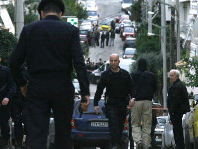 Ο Αλβανός κακοποιός ζητά να αναλάβει τη διατροφή του ορφανού παιδιού