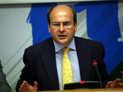 Ζεστό χρήμα σε μικρές επιχειρήσεις που μυρίζει εκλογές