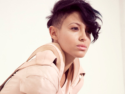 Amelle Berrabah: «Τα χρήματα δεν με κάνουν ευτυχισμένη»