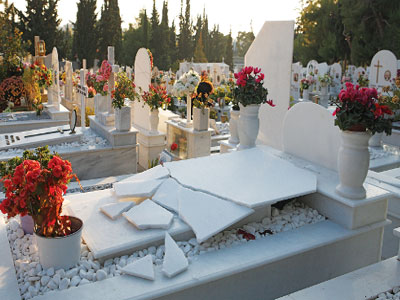 Νέο περιστατικό βανδαλισμού στο Κοιμητήριο Αργυρούπολης