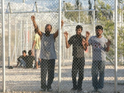 Επιπλέον 30 μετανάστες σήμερα στην Αμυγδαλέζα