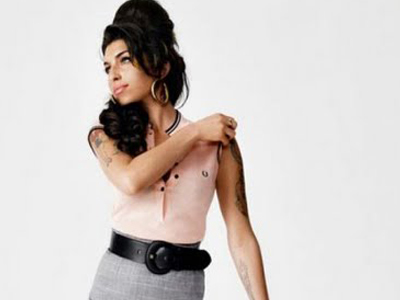 Στο εμπόριο η collection της Αmy Winehouse