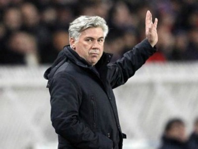 Γκρίνια Αντσελότι για την Παρί