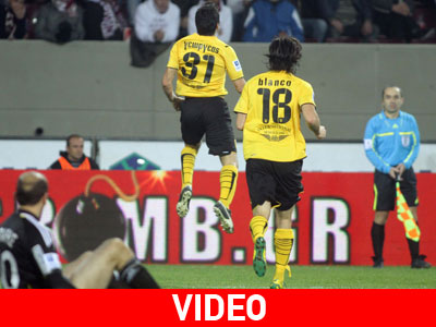 Άνετα η ΑΕΚ, 4-0 τη Λάρισα Άνετα η ΑΕΚ, 4-0 τη Λάρισα