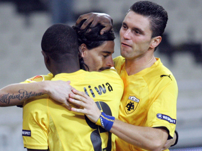 ΑΕΚ: Μέσα Ενσαλίβα, Καράμπελας