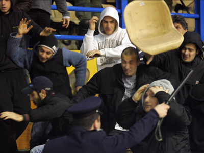 Τιμωρήθηκαν οι έδρες της ΑΕΚ και του Περιστερίου