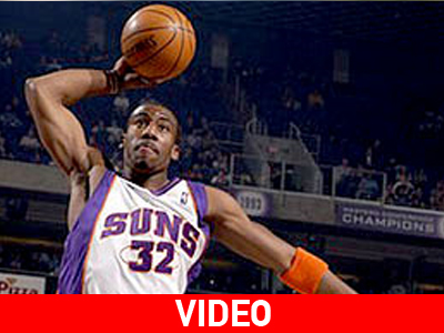 Πέτυχαν το 2-0 οι Σανς, 110-102 τους Σπερς Πέτυχαν το 2-0 οι Σανς, 110-102 τους Σπερς