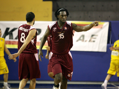 Στην ΑΕΚ ο Torin Francis