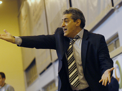 Ανακοίνωσε Μπέντον ο Ηλυσιακός