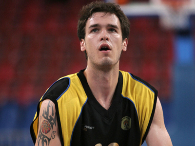 Παραμένει στο Μαρούσι ο Καλάθης