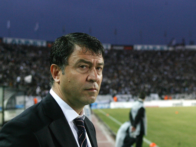 Αποδοκιμάστηκε ο Τάκης Λεμονής