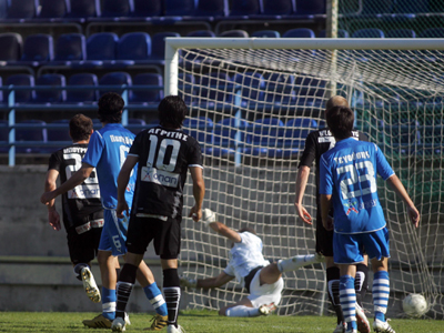 Στη Δ’ Καλαμάτα, Αιγάλεω και Πυρσός Γρεβενών
