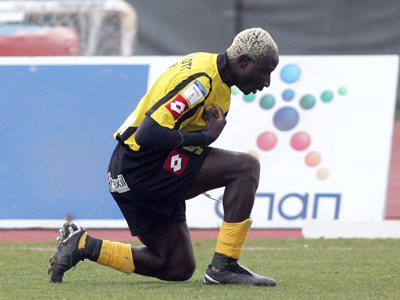 «Διαζύγιο» με Ογκουνσότο