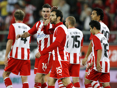 Παίζει την πρόκριση ο Ολυμπιακός