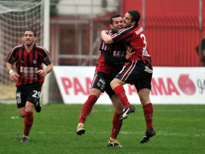 Παραμένει πρώτη η Παναχαϊκή