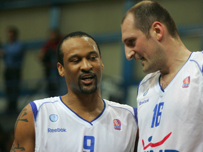 Βλέπει πρόκριση ο Πανελλήνιος, 85-81 στο Τρεβίζο