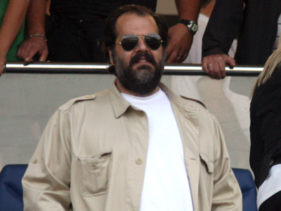 Πατέρας: Τα «παπαγαλάκια» να σταματήσουν