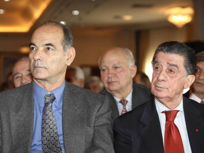 Χιλιάδες κόσμου στο φιλικό ανθρωπιάς