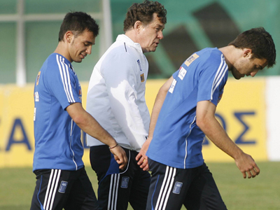 Αλλάζει τα σχέδιά του ο Ότο Ρεχάγκελ