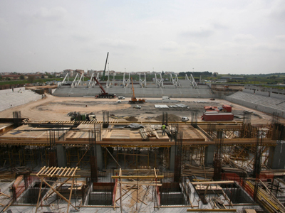 Έξι ονόματα για το γήπεδο της Λάρισας