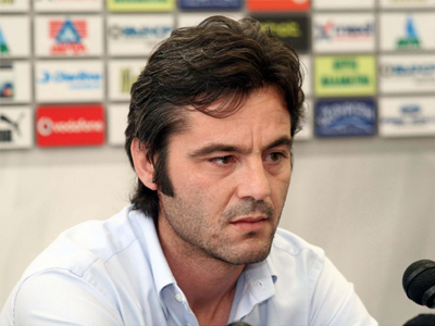 Βγαίνει μπροστά ο Βρύζας