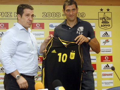 Δια χειρός Χατζηβρέττα