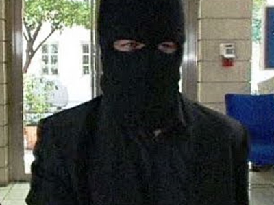 Μια του κλέφτη, δύο του κλέφτη…