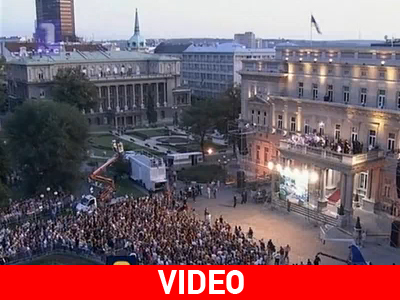 Αποθεώθηκε η Εθνική Σερβίας στο Βελιγράδι