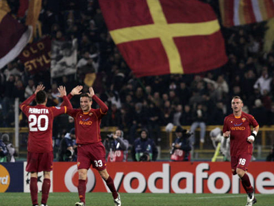 Σε φόρμα η Ρόμα, «τεσσάρα» στην Παλέρμο